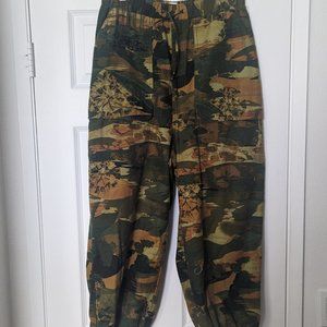 And Now This Mens Camouflage Cropped Cargo Pants (Sz Small)
